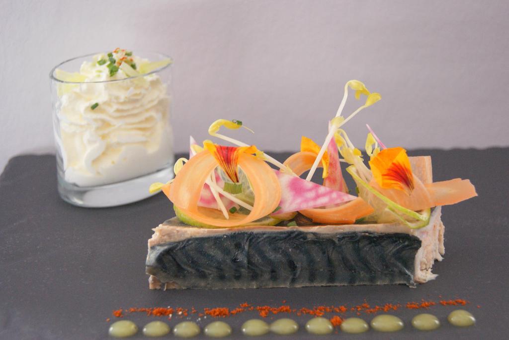 Logis Hotel Restaurant Des Voyageurs Tarnac Εξωτερικό φωτογραφία
