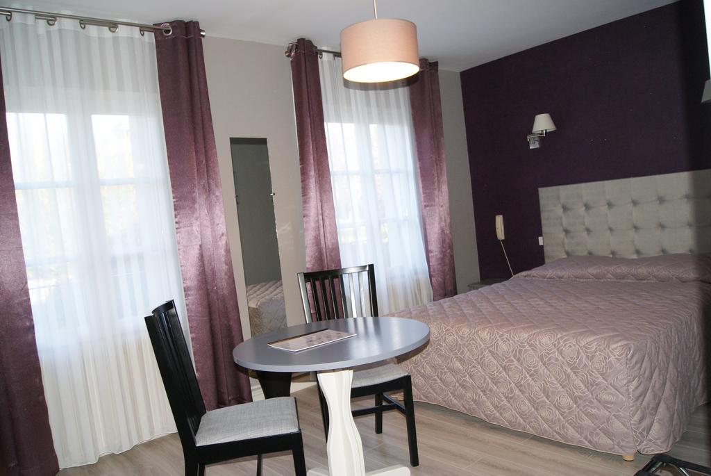 Logis Hotel Restaurant Des Voyageurs Tarnac Εξωτερικό φωτογραφία